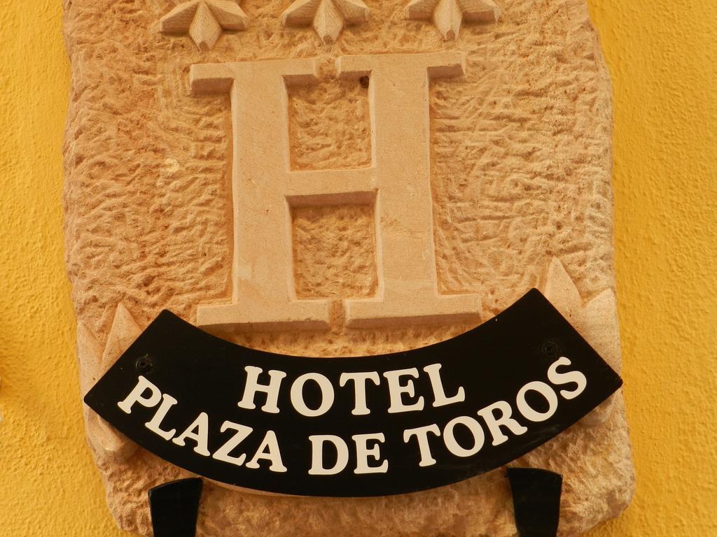 Hotel Plaza De Toros 3*