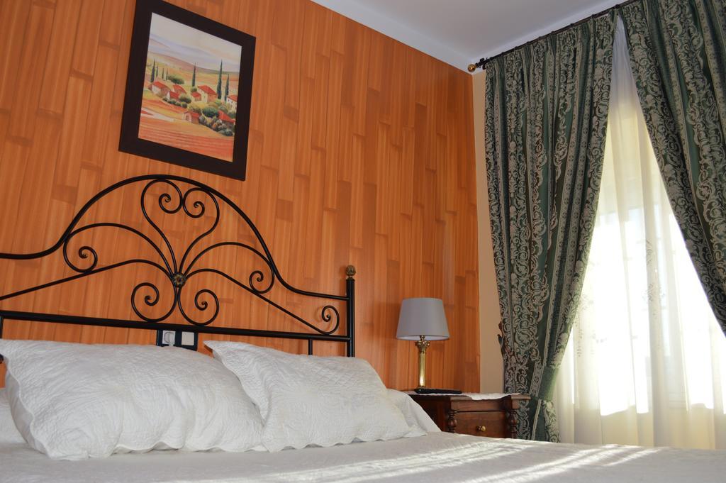 Plaza De Toros Hotel