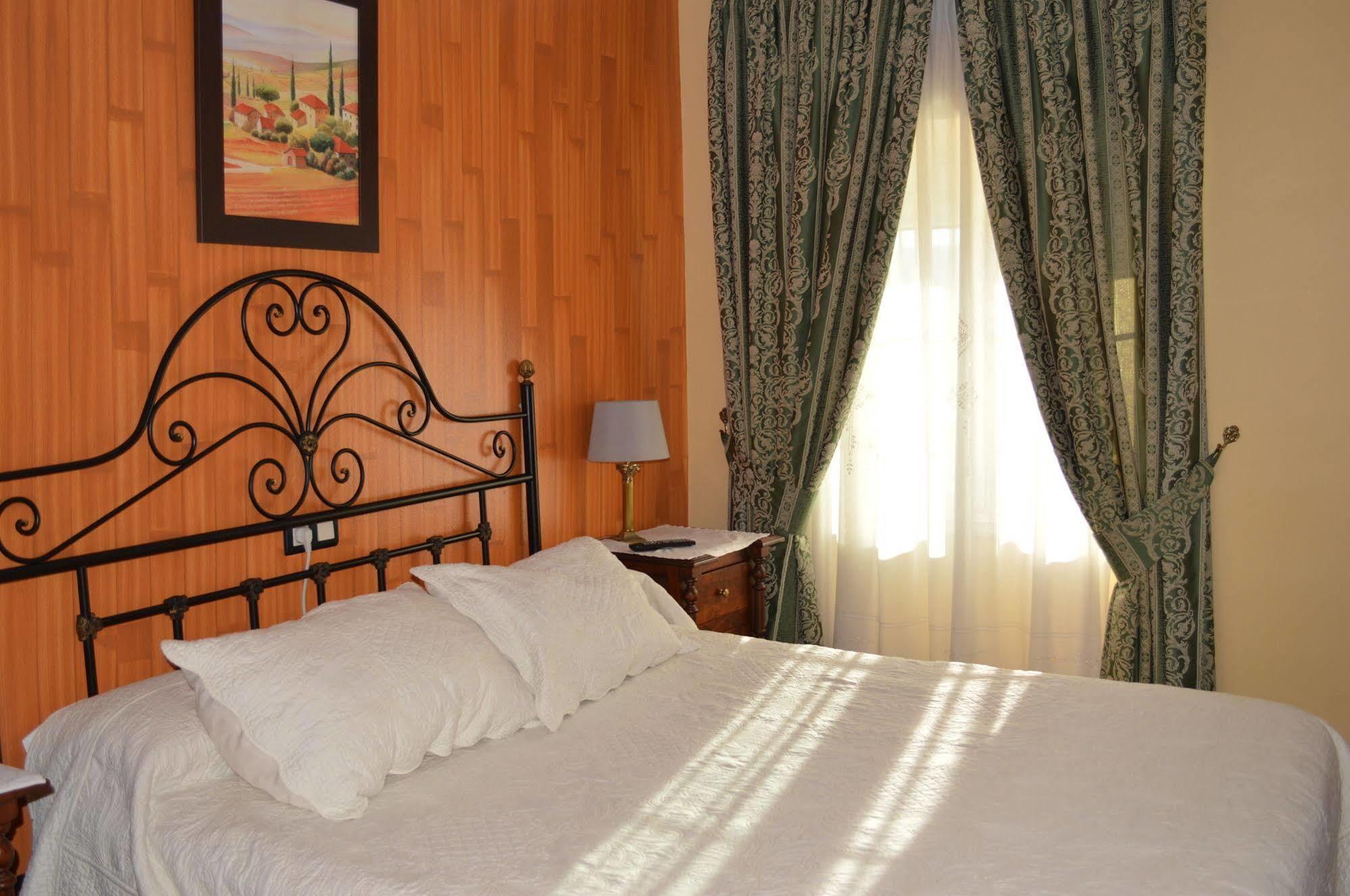 Plaza De Toros Hotel 3*