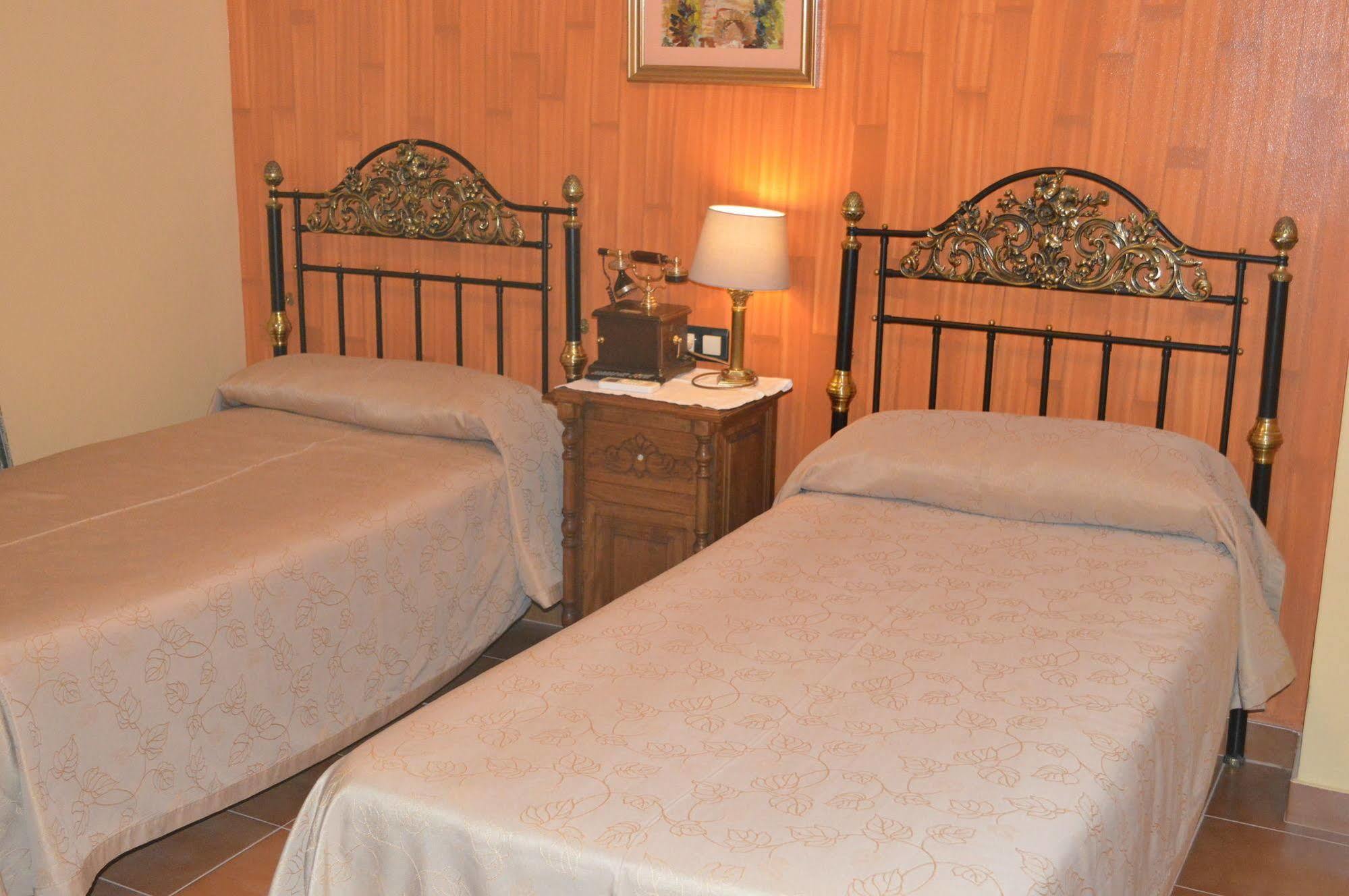 Hotel Plaza De Toros 3*